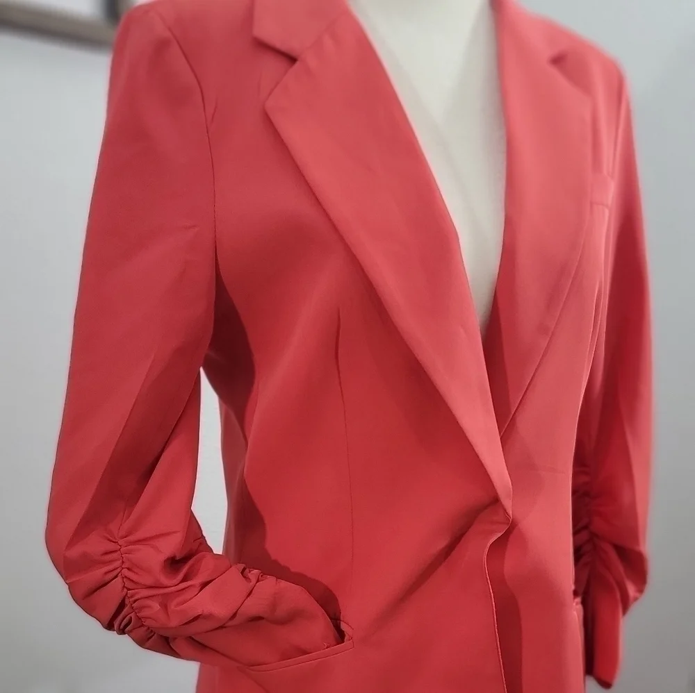 AUDREY Bright pink blazer Size Medium